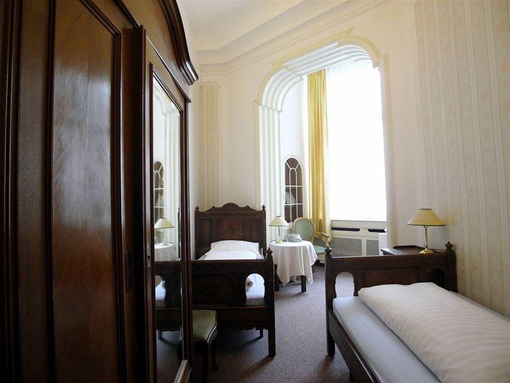 Hotel-pension Funk Am Kurfuerstendamm 3* Berlino