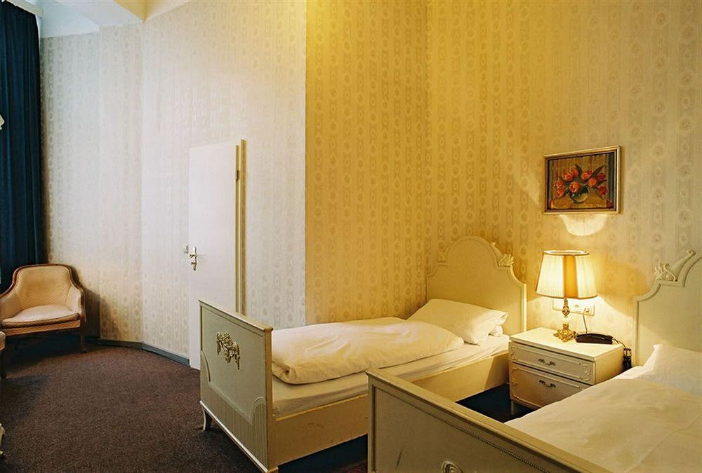 Hotel-pension Funk Am Kurfuerstendamm Hotel 3*