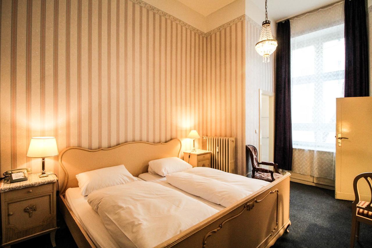 Hotel-pension Funk Am Kurfuerstendamm 3* Berlino