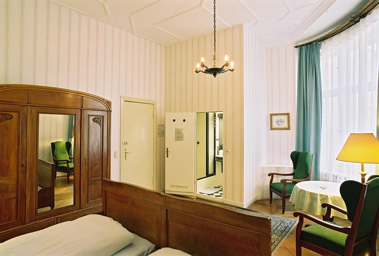 Hotel-pension Funk Am Kurfuerstendamm Berlino