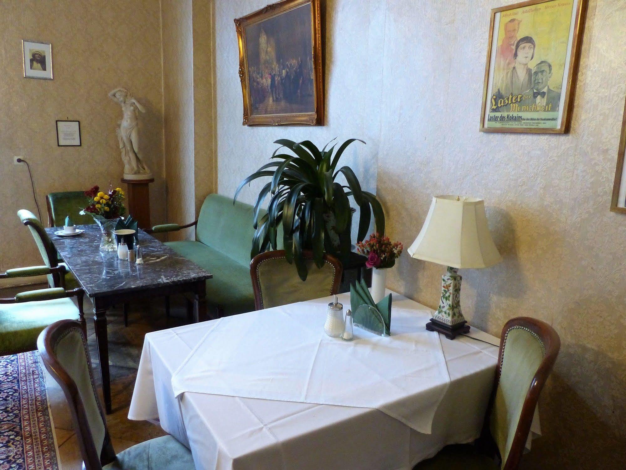 Hotel-pension Funk Am Kurfuerstendamm Hotel